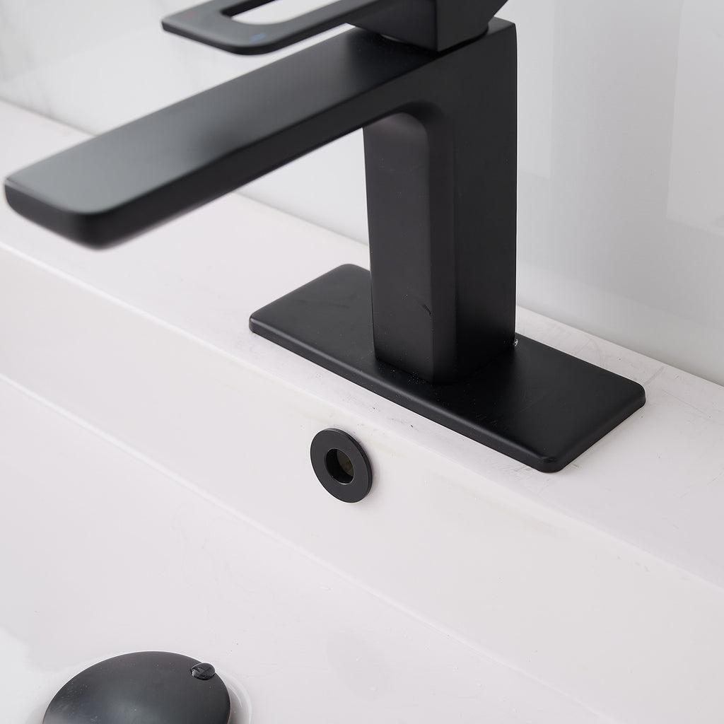 Single Handle Bathroom Faucet With Pop-up Drain