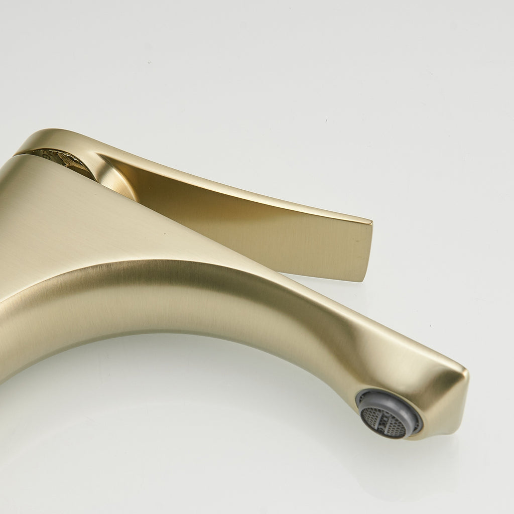 Single Hole Single-Handle Bathroom Faucet in Brushed Gold